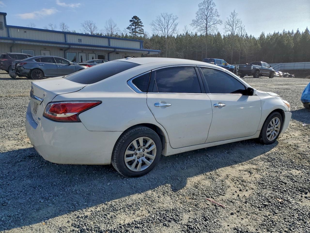 Nissan Altima 2.5 Image 6