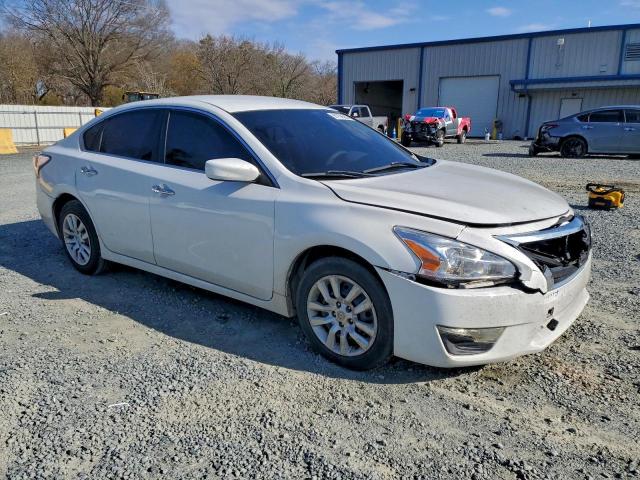 Nissan Altima 2.5 Image 7