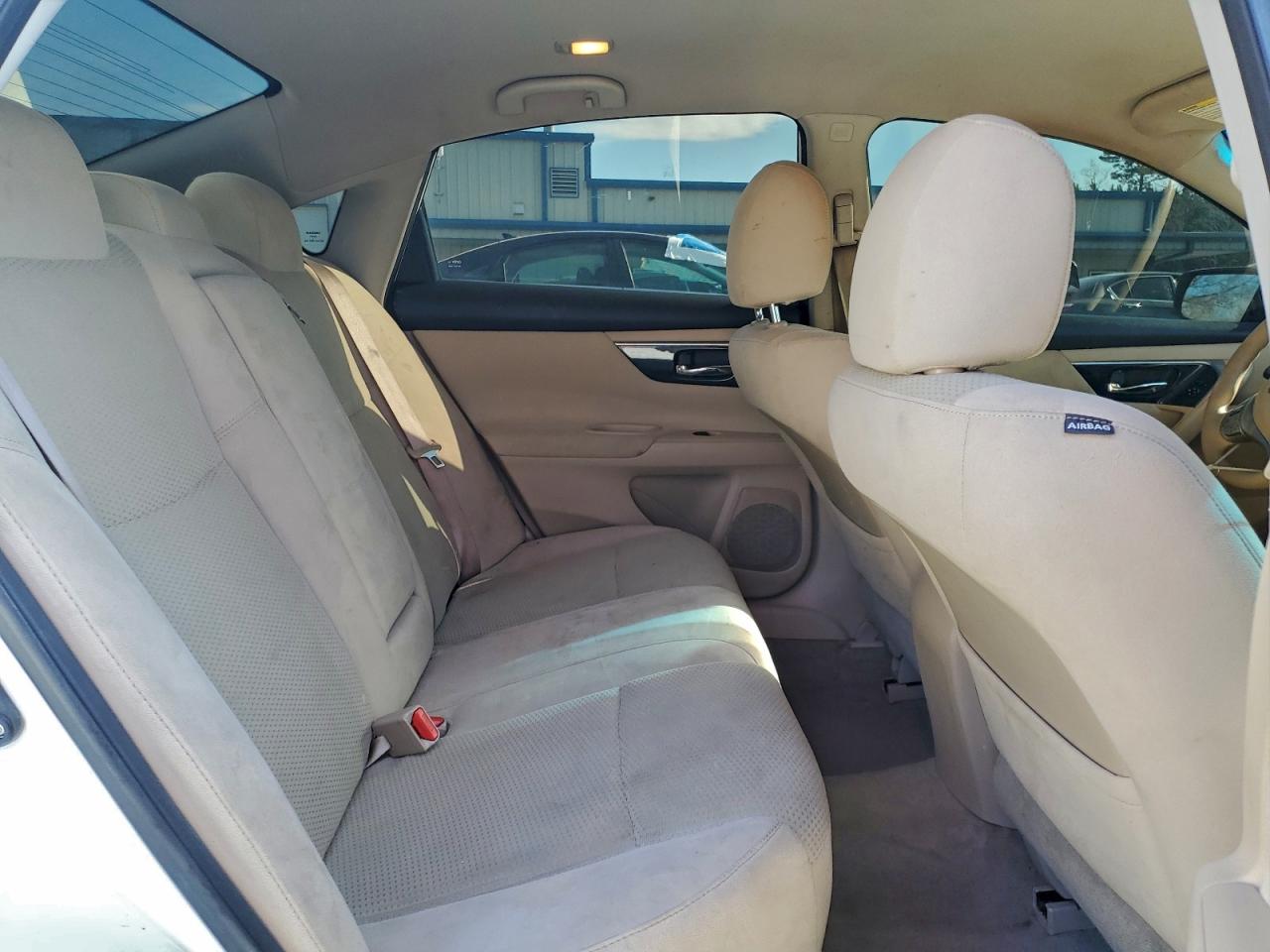 Nissan Altima 2.5 Image 11