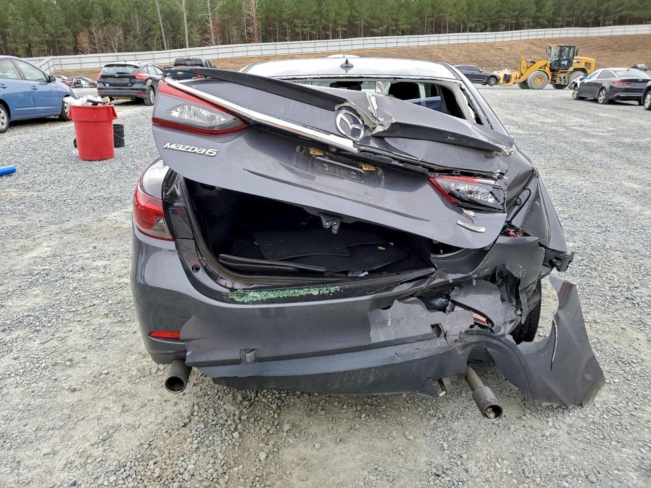 Mazda 6 Grand Touring Image 8