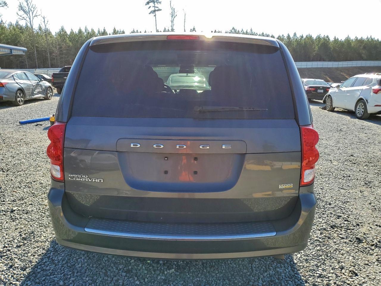 Dodge Caravan Se Image 7