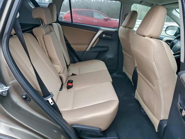 Toyota RAV4 Xle Image 6