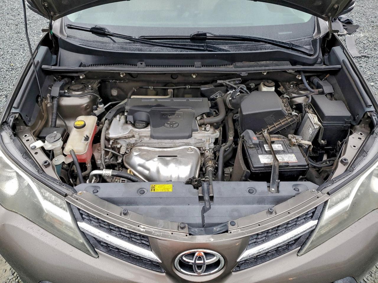 Toyota RAV4 Xle Image 10