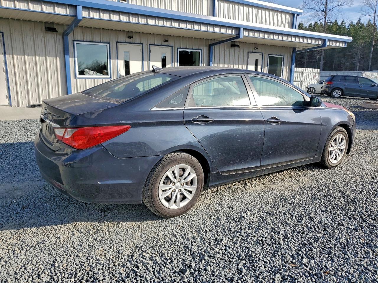 Hyundai SONATA Gls Image 3