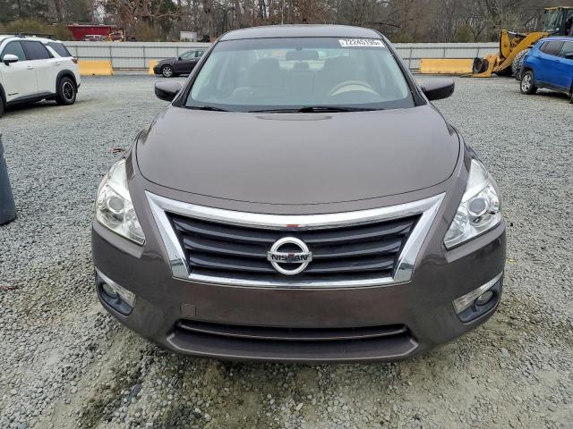 Nissan Altima 2.5 Image 3