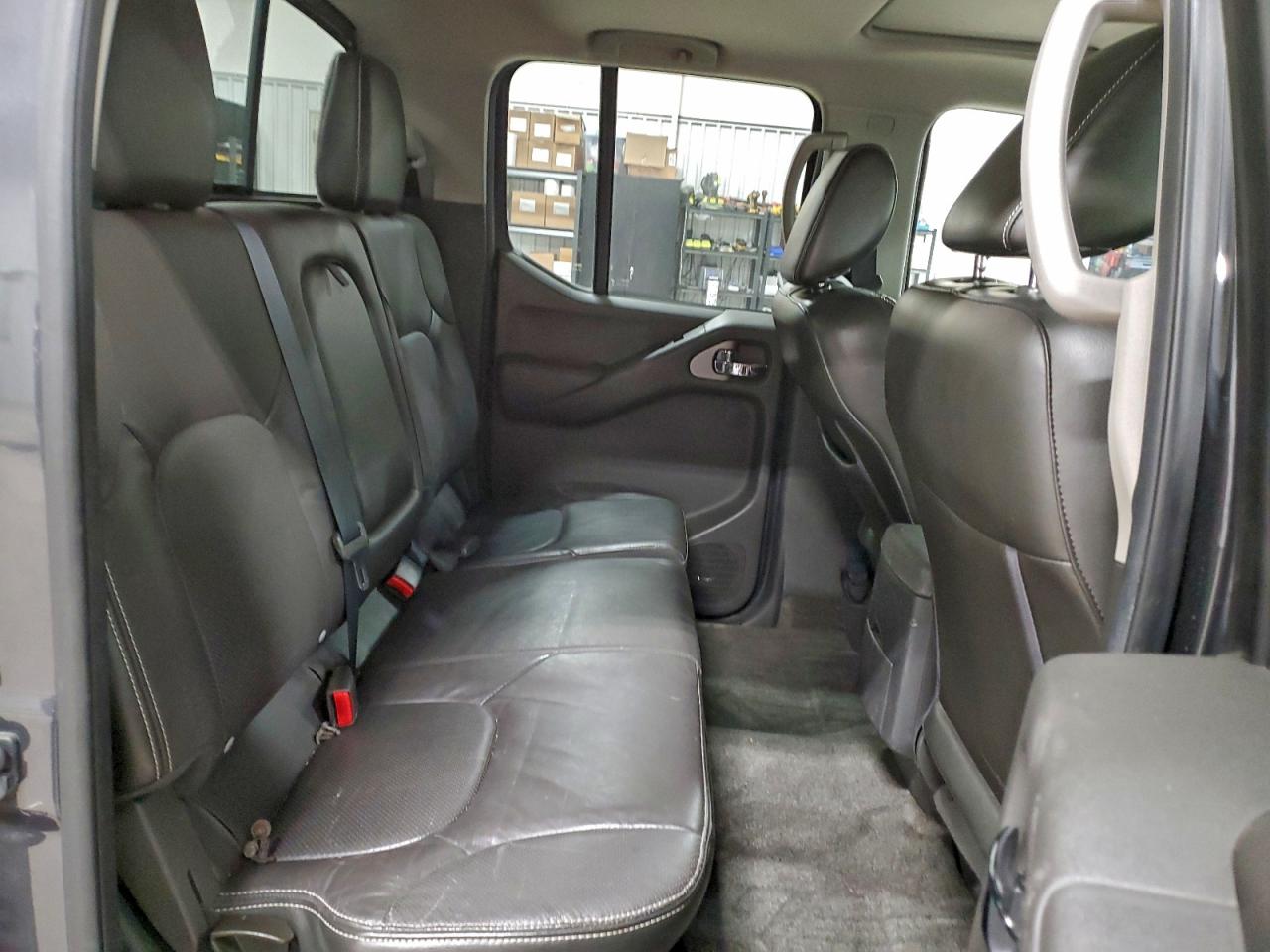 Nissan Frontier S Image 7