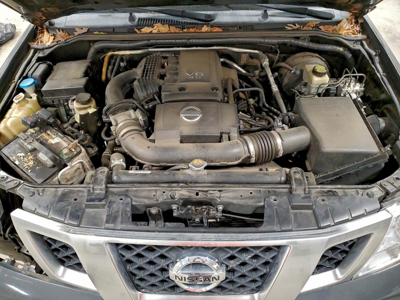 Nissan Frontier S Image 11