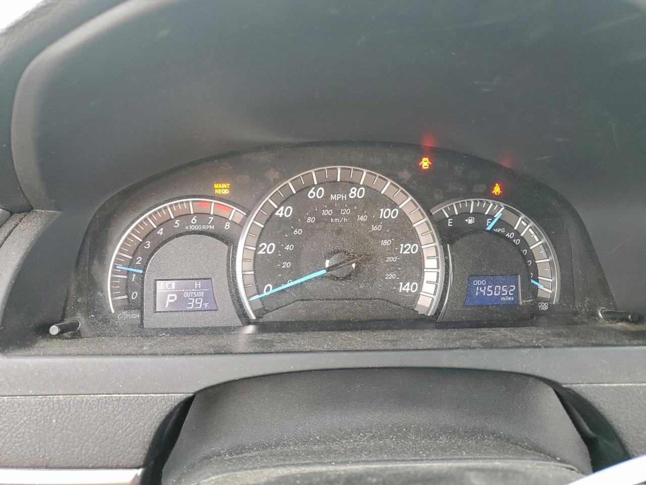 Toyota Camry L Image 12