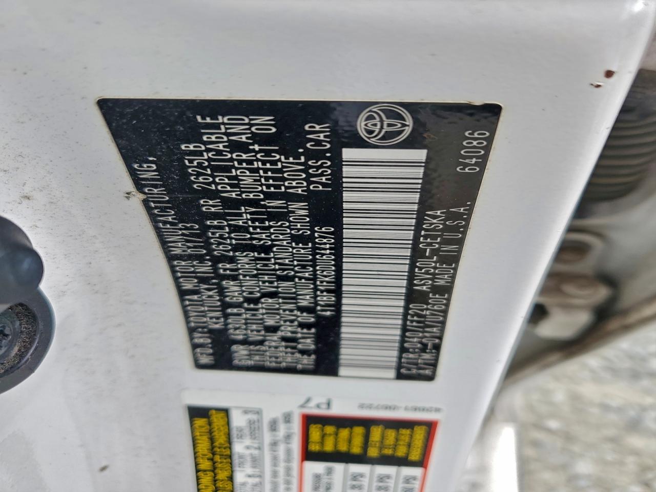 Toyota Camry L Image 3