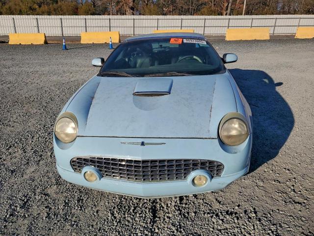 Ford Thunderbird Image 4