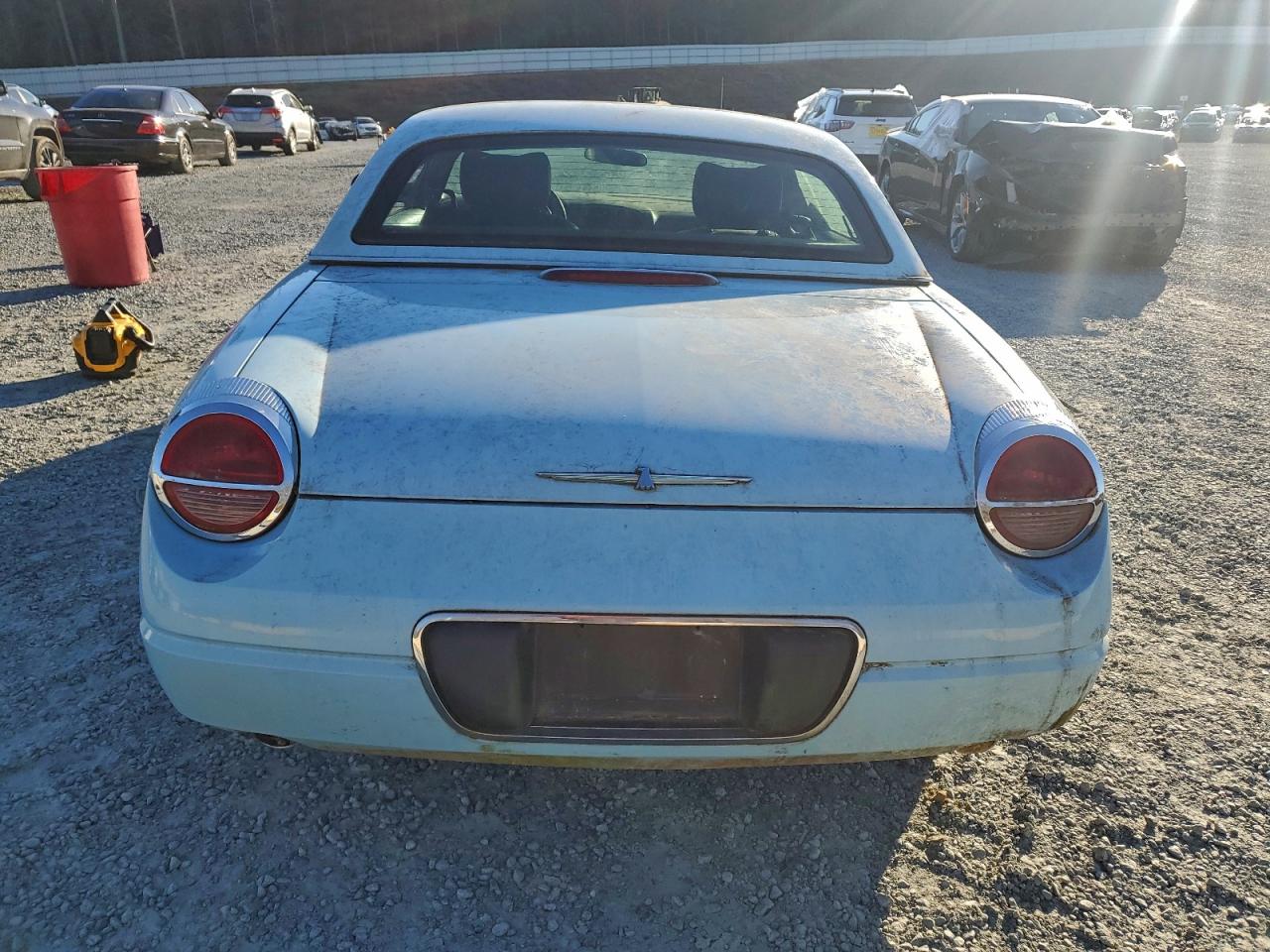 Ford Thunderbird Image 10